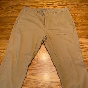 Old navy ultimate straight built in flex khaki